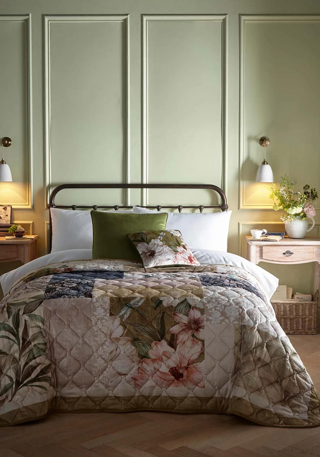 Edith Bedspread