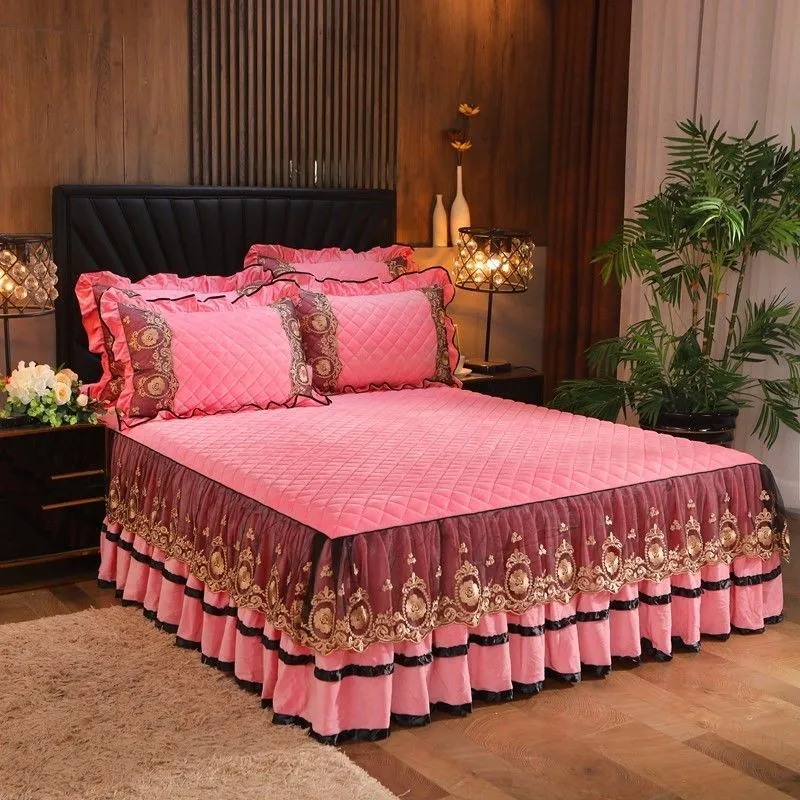 Luxury Velvet Plush Bedspread with Quilted Embossing