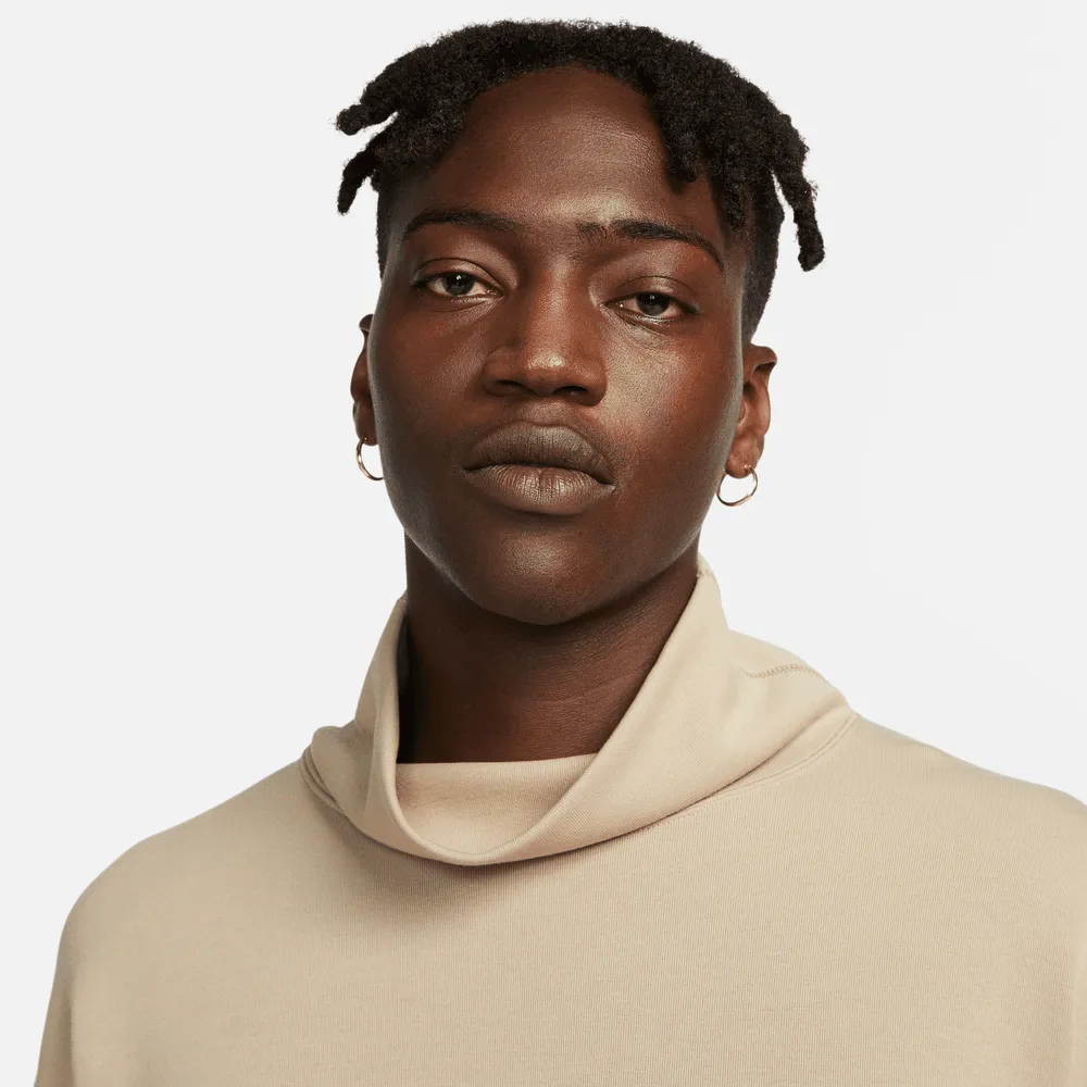 NIKE SPORTSWEAR TECH FLEECE REIMAGINED TURTLENECK KHAKI