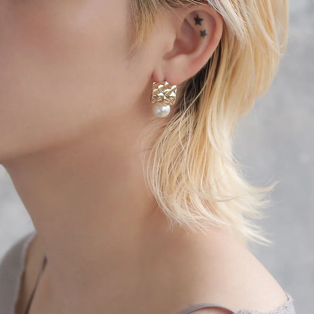 Quilted Curl Titanium Earrings
