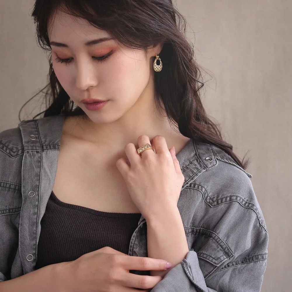 Quilted Oval Drop Earrings