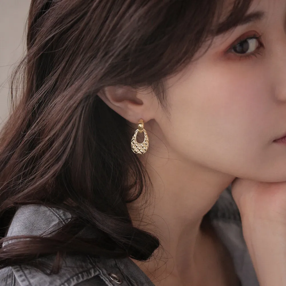 Quilted Oval Drop Earrings