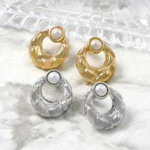Quilted Oval Titanium Earrings
